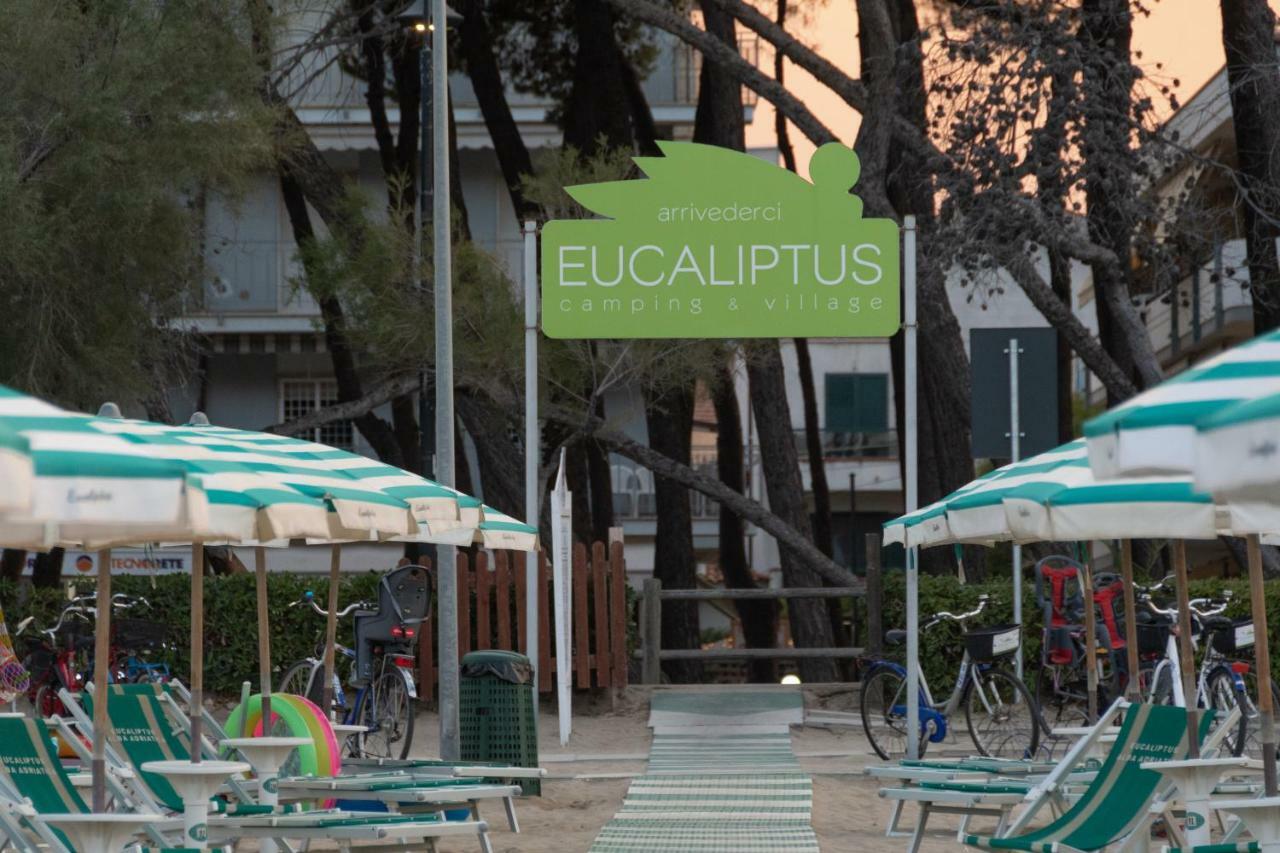 Camping & Village Eucaliptus アルバ・アドリアティカ エクステリア 写真